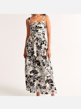 Abercrombie & Fitch Emerson Black & White Floral Tiered  Maxi Dress